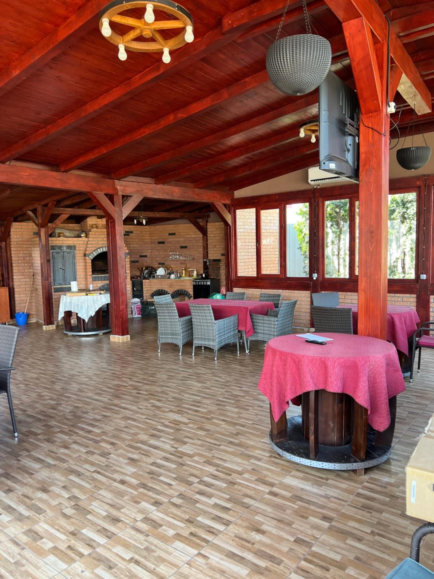 הוילה Tîrgu Ocna Popas Turistic Terasa Europa מראה חיצוני תמונה